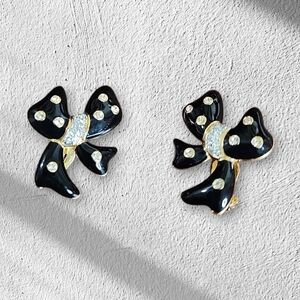 Ivana Trump Vintage Enamel Bow tie Clip earrings